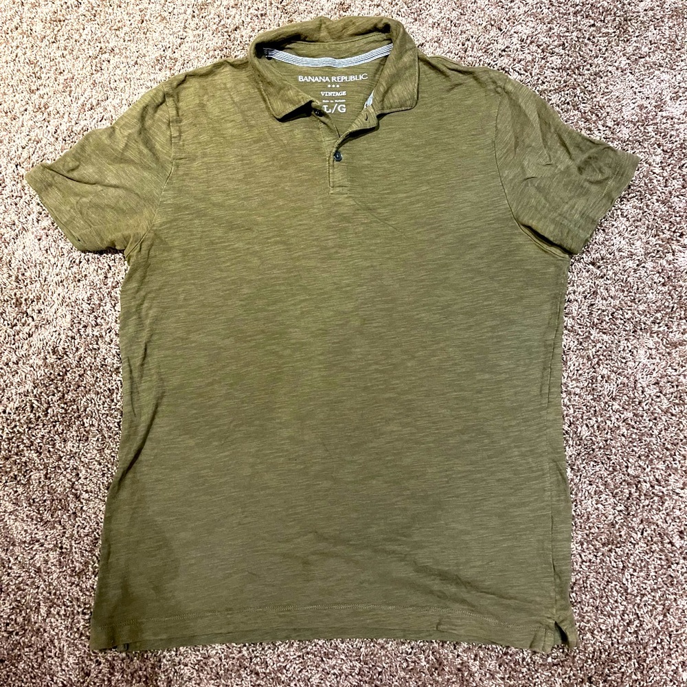 Banana Republic men’s heathered Polo top